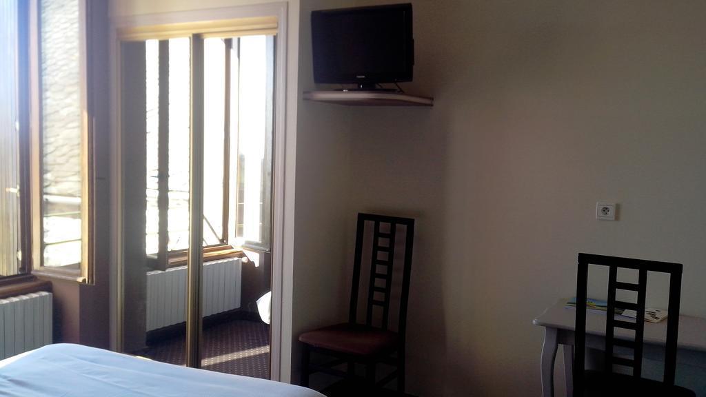 Logis Restaurant Gilles Moreau Hotel Laguiole