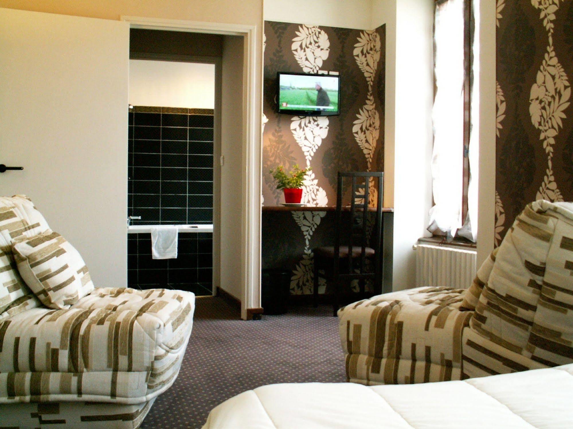 Logis Restaurant Gilles Moreau Hotel