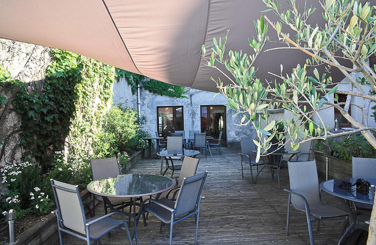 Logis Restaurant Gilles Moreau Hotel